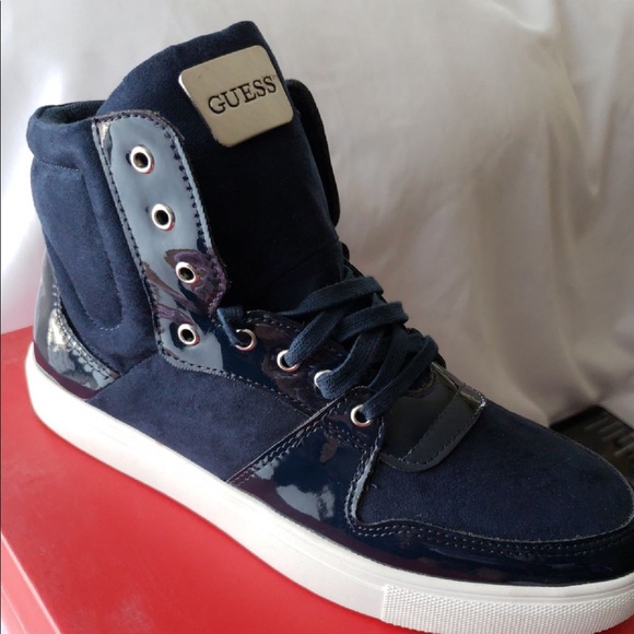 New GUESS Toddy2 Men's Shoes SZ 11 - Picture 1 of 7
